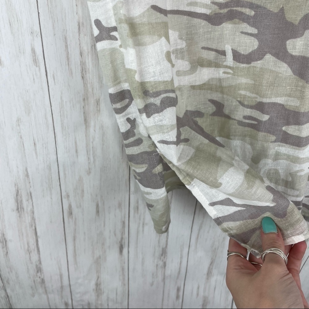 Sanctuary Anthropologie camo linen blend neutral top - Picture 5 of 6